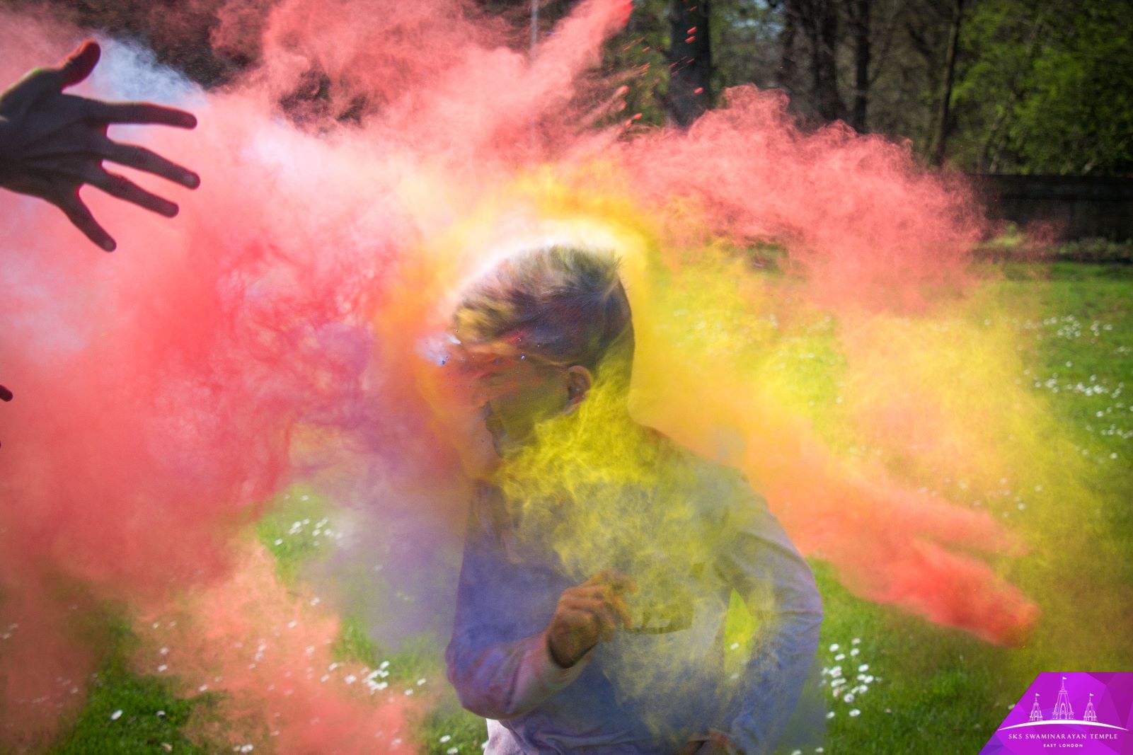 ©1987-2017 SKS Swaminarayan Temple East London